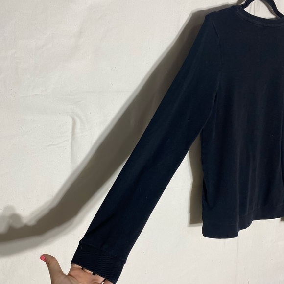 5/$25 Guess Black Vintage Feel Long Sleeve Crew Neck Logo T Shirt 16 - Picture 12 of 15